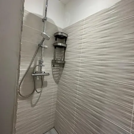 Spacieux - Proche Centre Et Therme